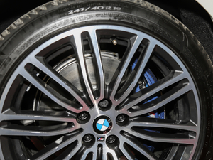 2017530i M\(yn)(dng)b (x)(ji)^