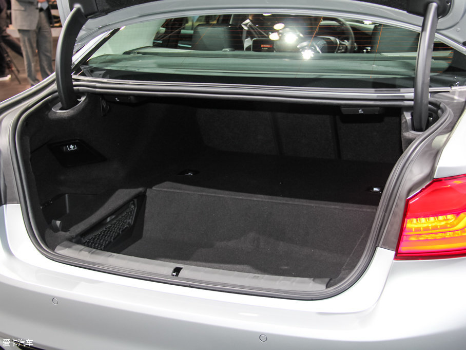 2017R5ϵʽτ(M) 530e iPerformance