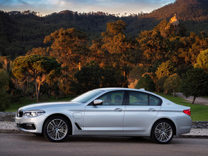 2017530e iPerformance w^