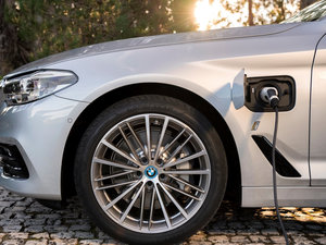 2017530e iPerformance ^