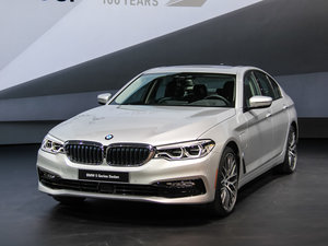 2017530e iPerformance w^