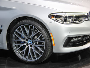 2017530e iPerformance ^