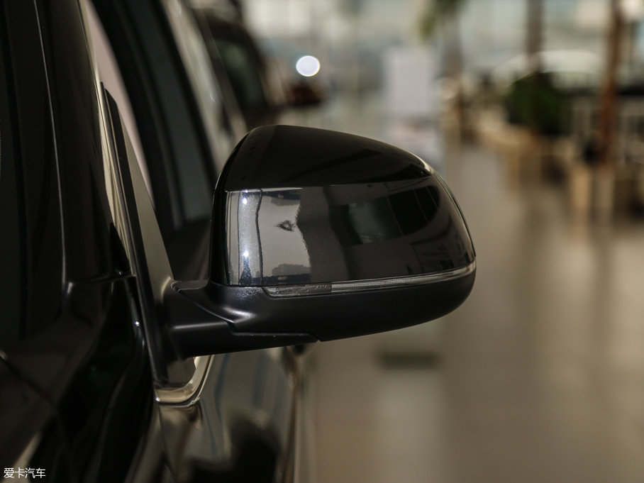 2017RX5(M) xDrive28i