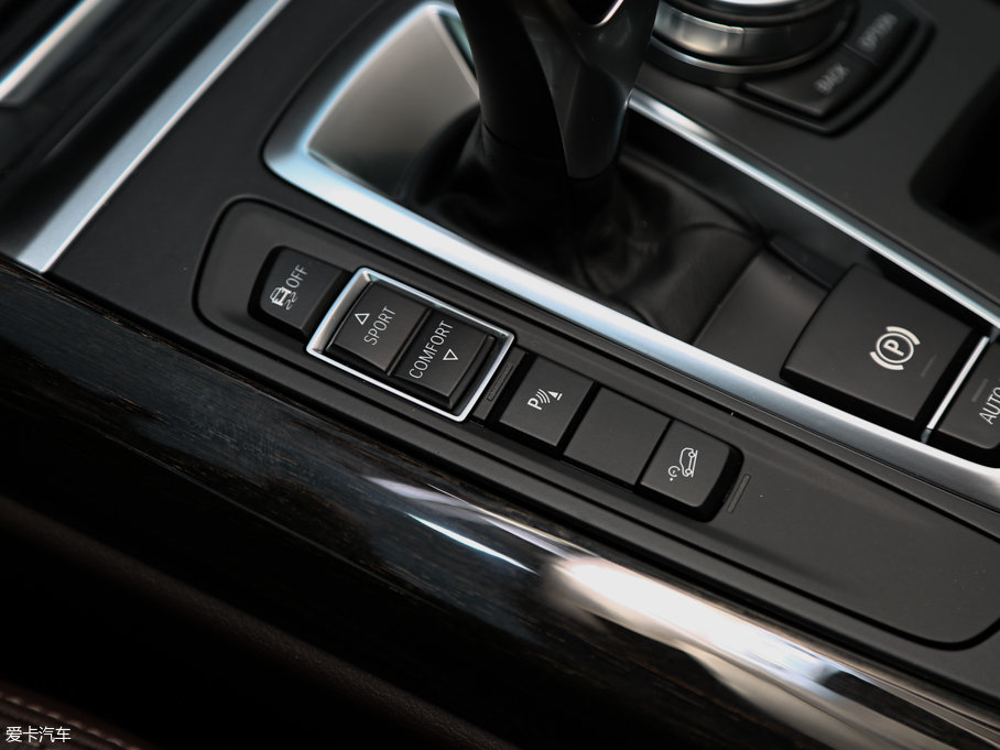 2017RX5(M) xDrive35i I