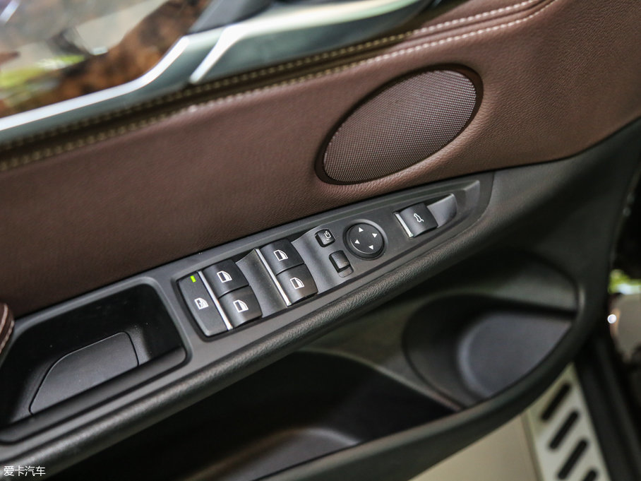 2017RX5(M) xDrive28i