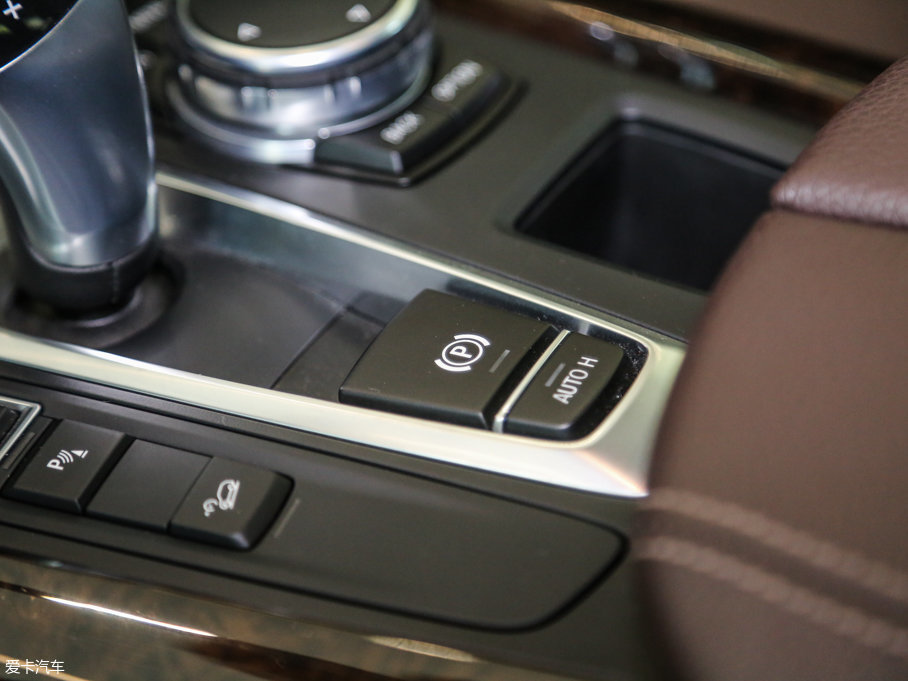 2017RX5(M) xDrive28i