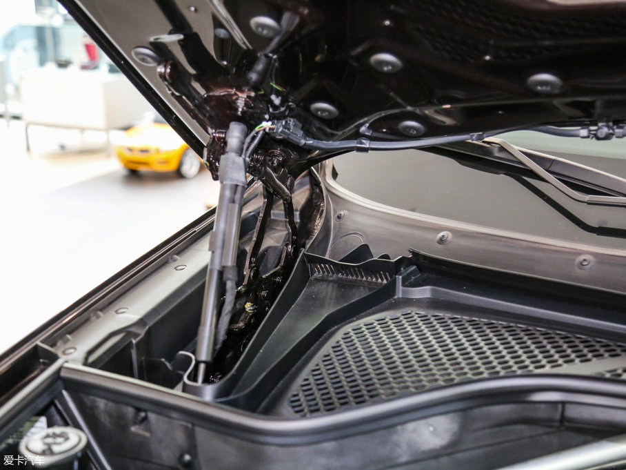 2017RX5(M) xDrive28i