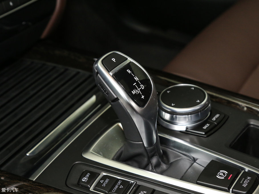 2017RX5(M) xDrive35i I