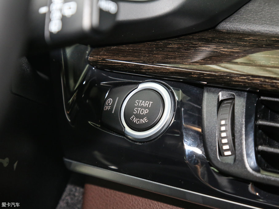 2017RX5(M) xDrive35i I