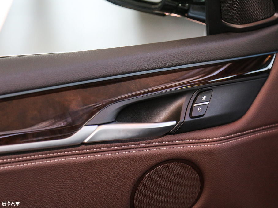 2017RX5(M) xDrive35i A