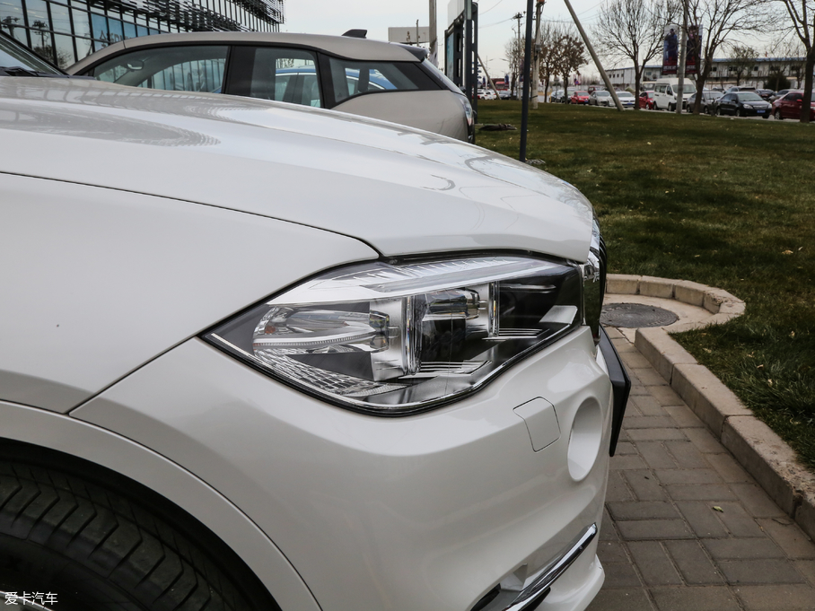 2017RX5(M) xDrive28i