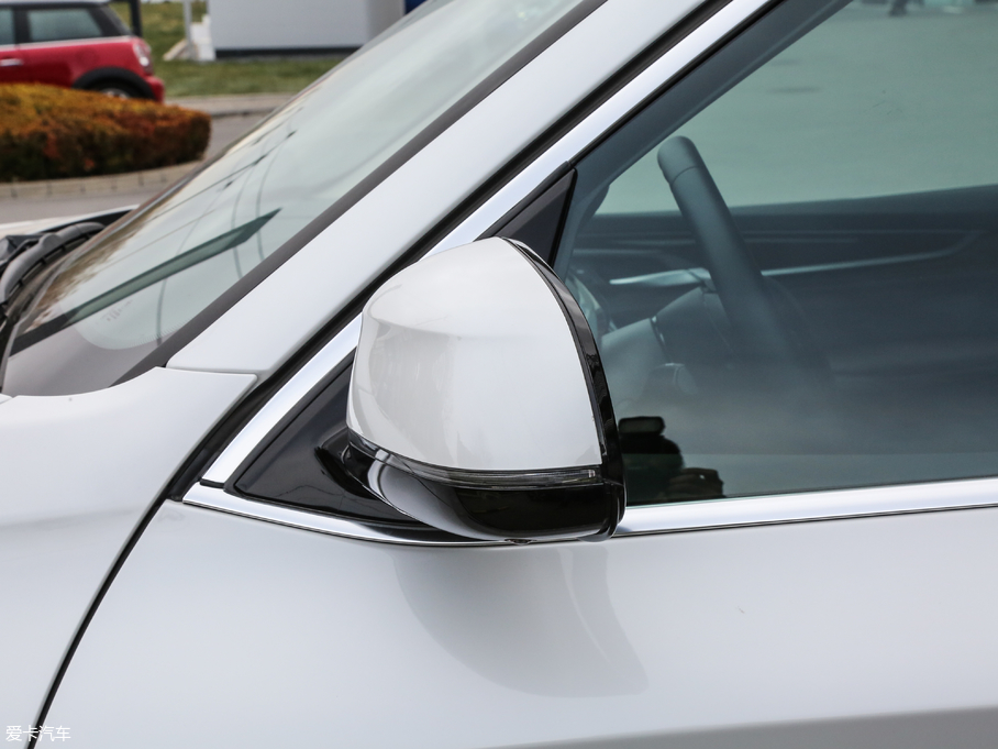 2017RX5(M(jn)) xDrive28i