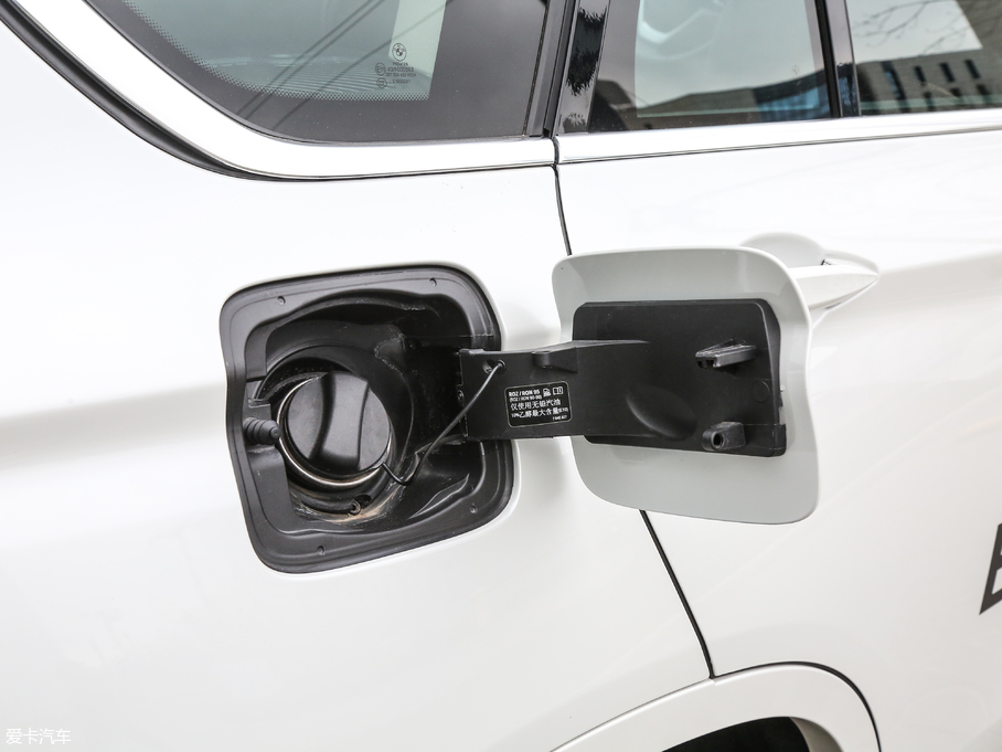 2017RX5(M) xDrive28i