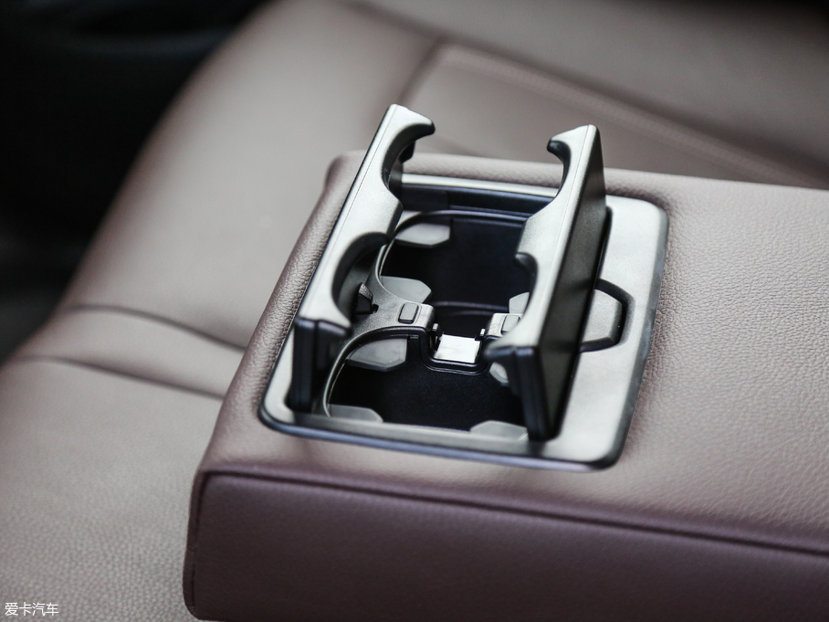 2017RX5(M) xDrive28i