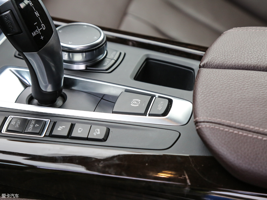 2017RX5(M) xDrive28i