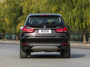 2017款xDrive35i 领先型 正后	