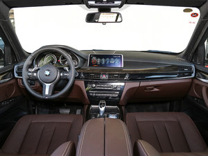2017款xDrive35i M运动型 内饰全景