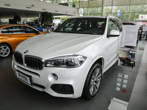 2017款xDrive35i 领先型 左前45度
