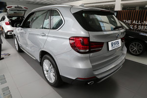 2017款xDrive35i 典雅型 左后45度