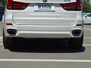 2017款xDrive35i M运动豪华型 排气管
