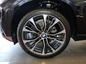 2017款xDrive35i 豪华型 轮圈