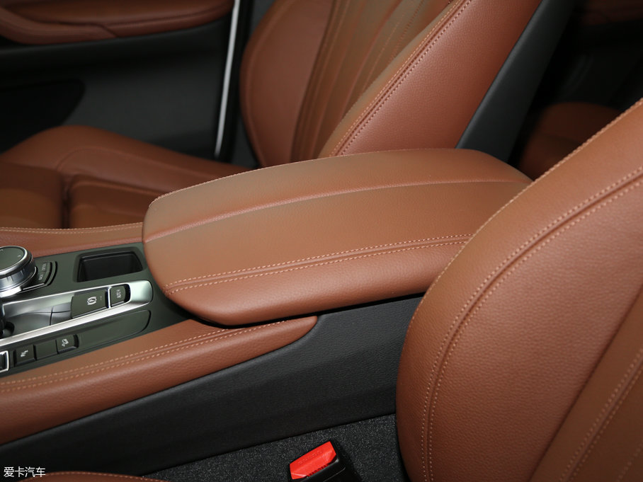 2017RX6 xDrive28i