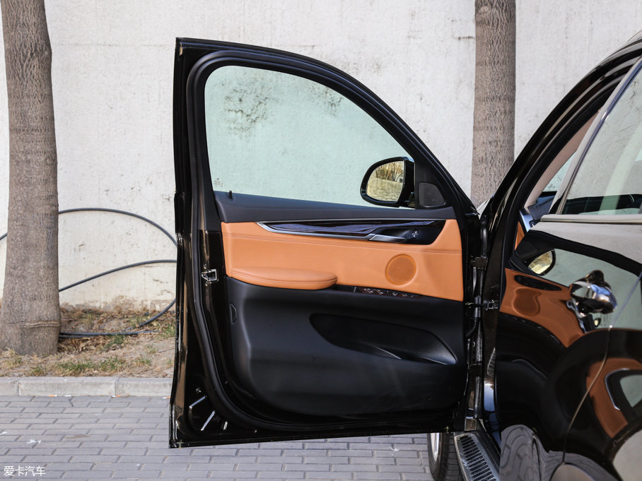 2017RX6 xDrive28i