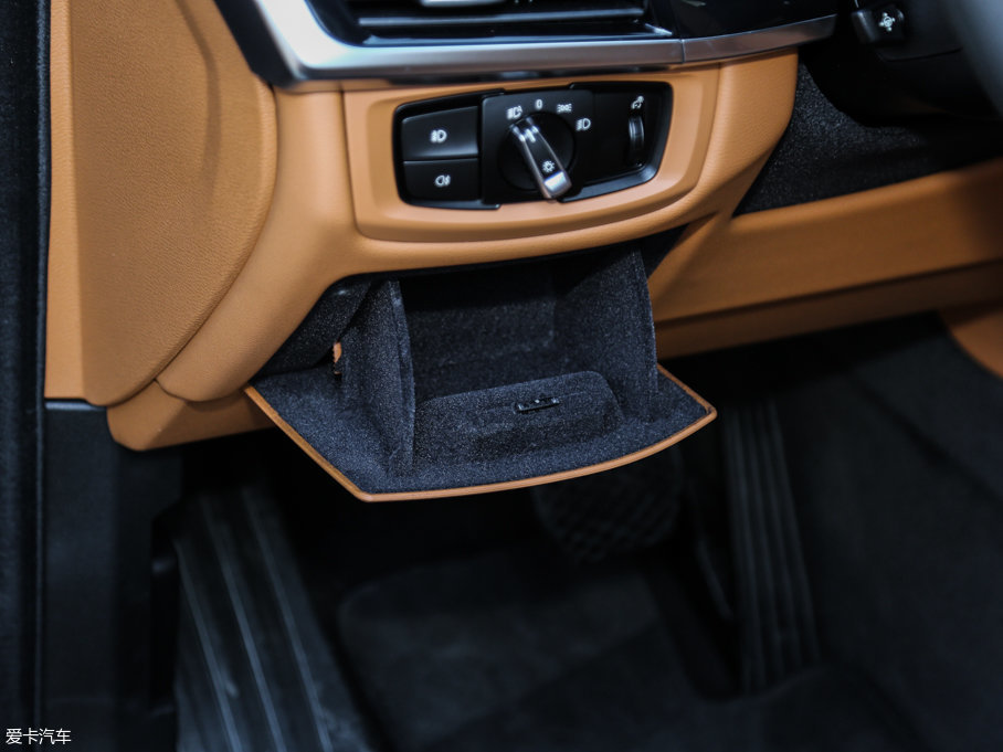 2017RX6 xDrive28i