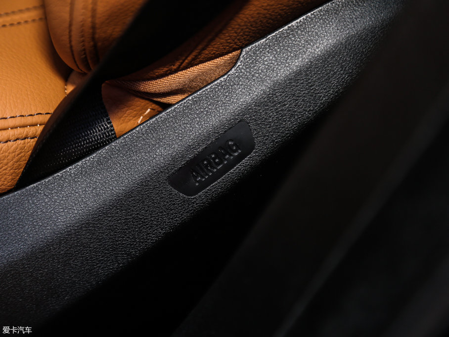 2017RX6 xDrive28i