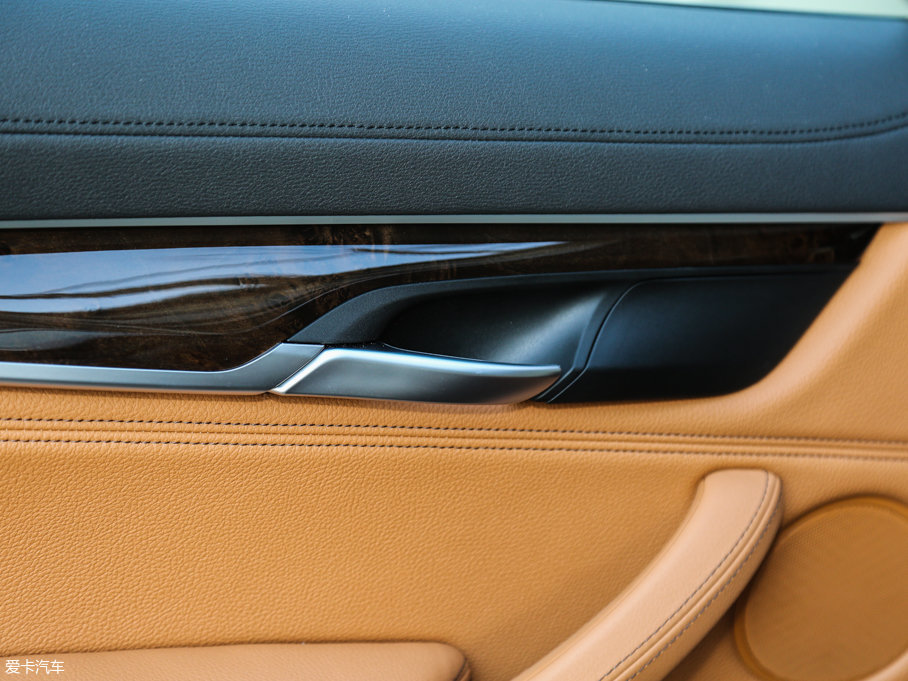 2017RX6 xDrive28i