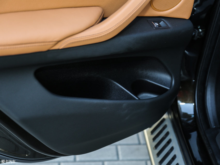 2017RX6 xDrive28i