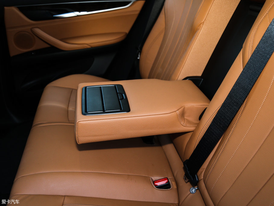 2017RX6 xDrive28i