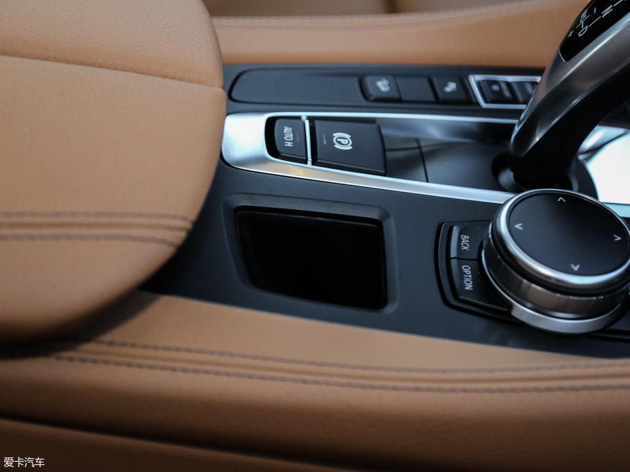 2017RX6 xDrive28i