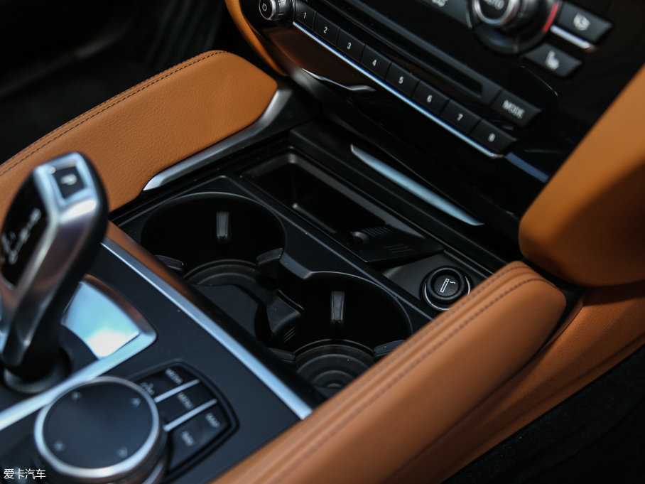 2017RX6 xDrive28i