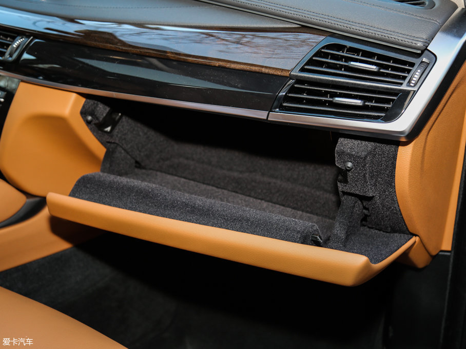 2017RX6 xDrive28i