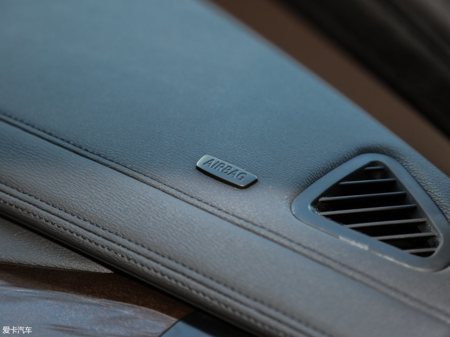 2017RX6 xDrive28i