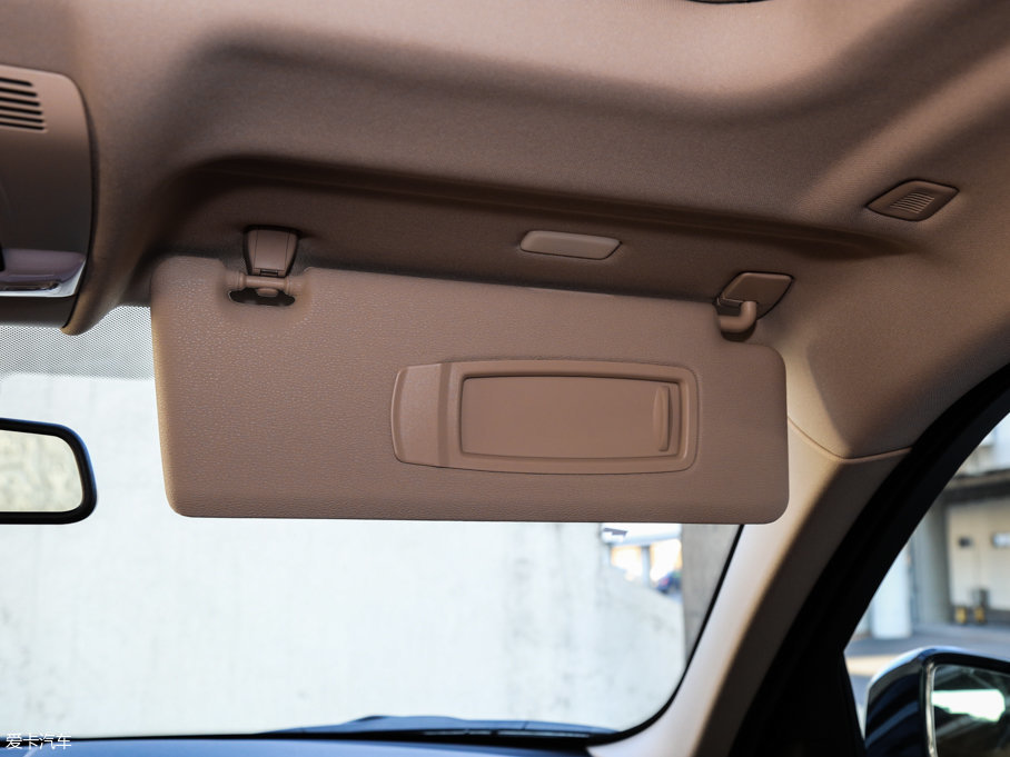 2017RX6 xDrive28i