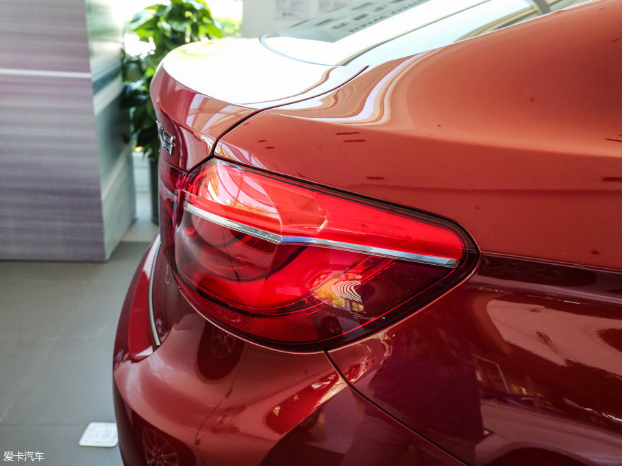 2017RX6 xDrive28i