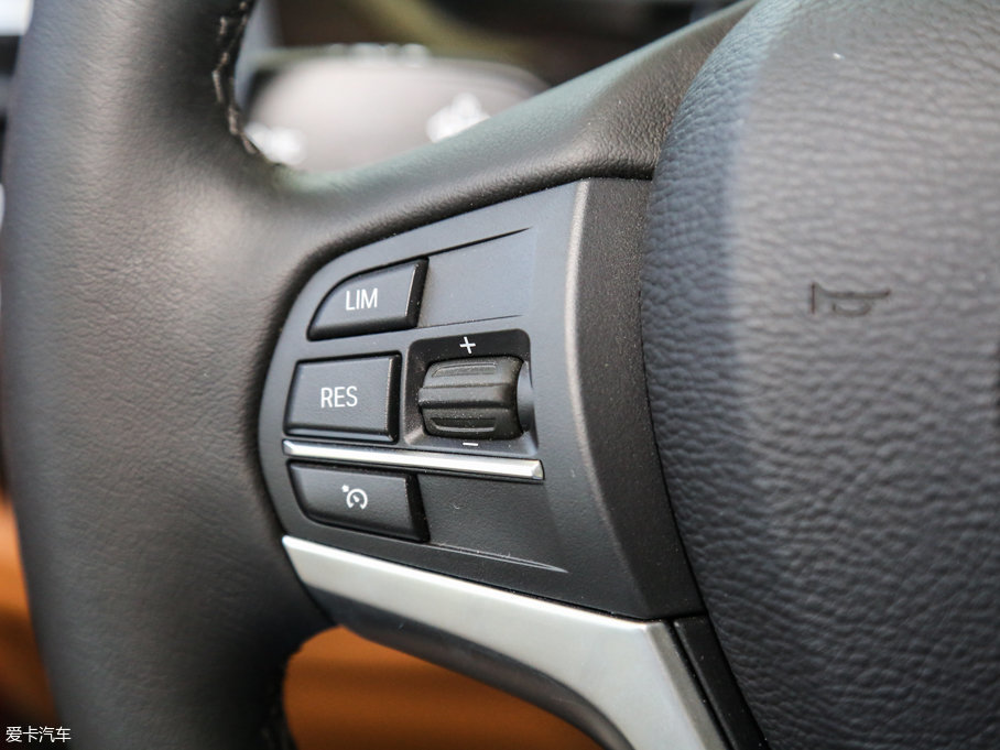 2017RX6 xDrive28i