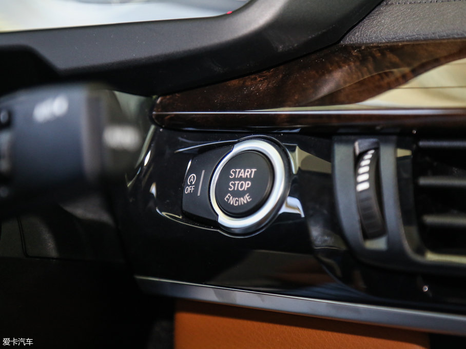 2017RX6 xDrive28i