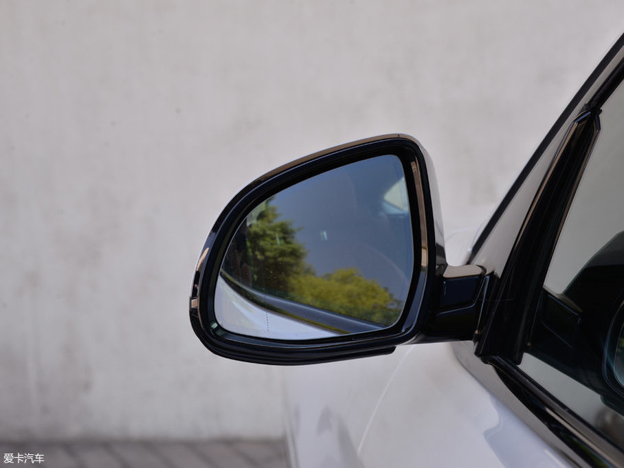 2017RX6 xDrive35i M\(yn)(dng)A