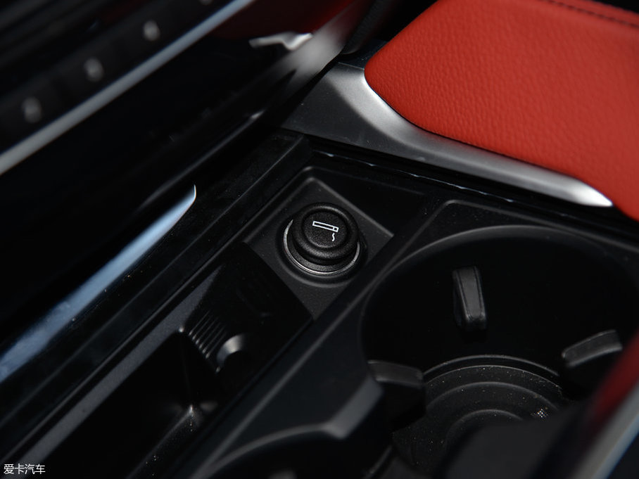 2017RX6 xDrive35i M\ӺA