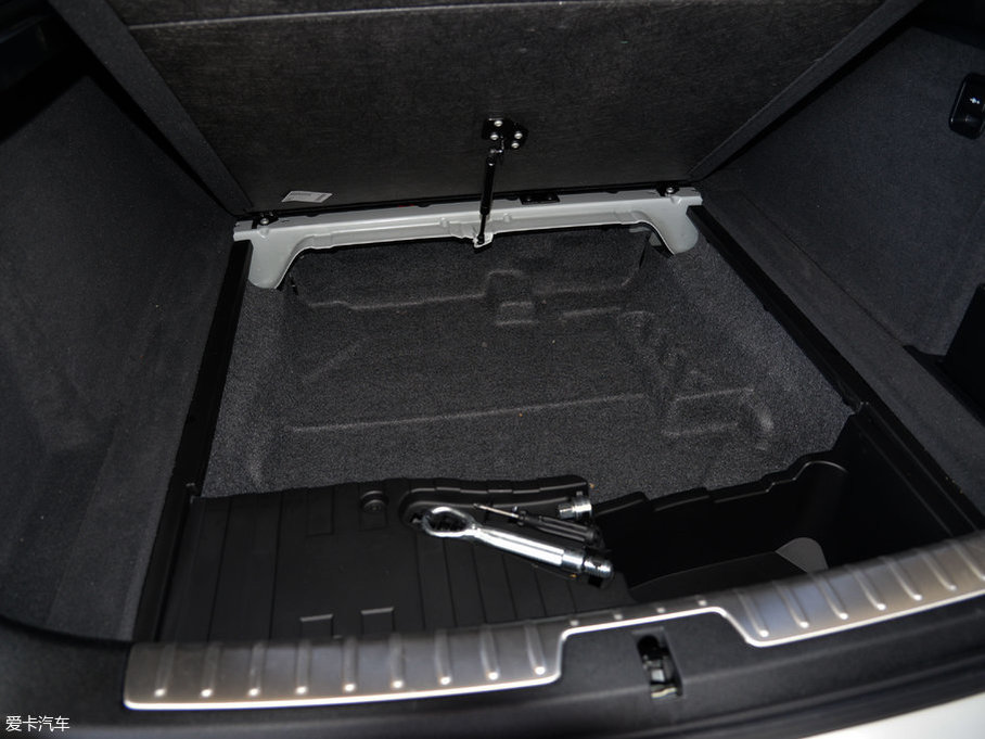 2017RX6 xDrive35i M\ӺA