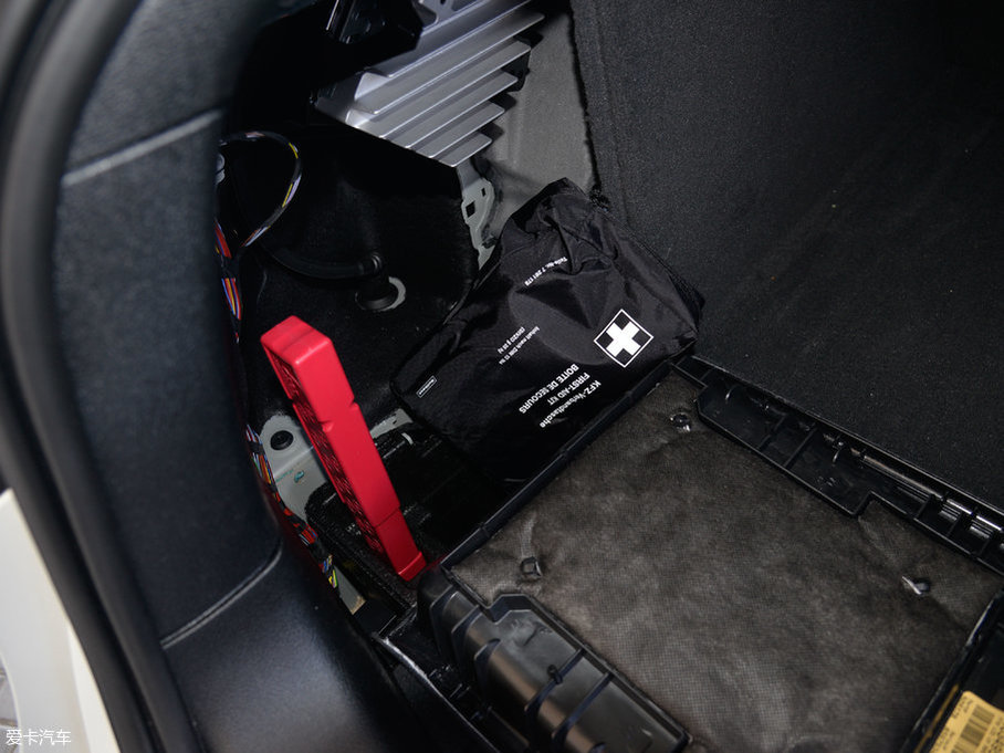 2017RX6 xDrive35i M\ӺA