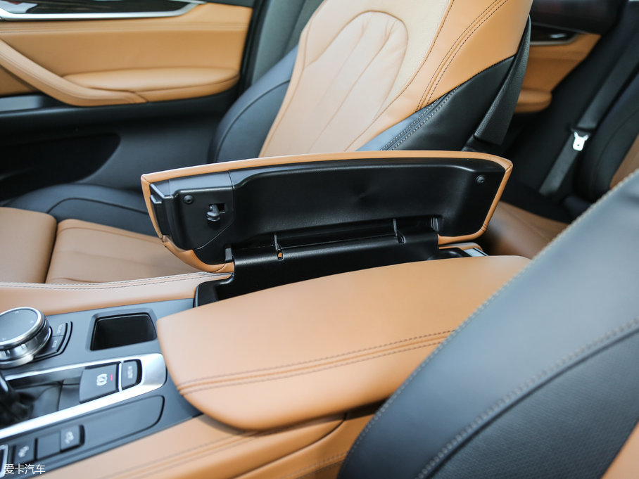 2017RX6 xDrive 35i