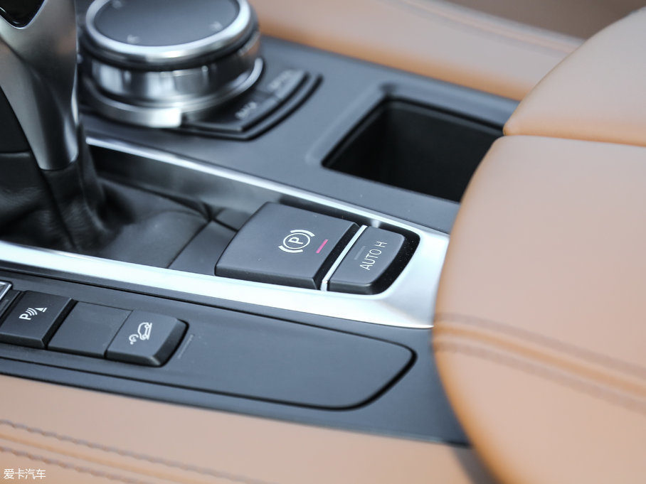 2017RX6 xDrive 35i