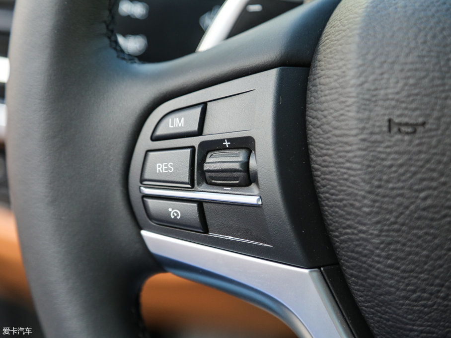 2017RX6 xDrive 35i