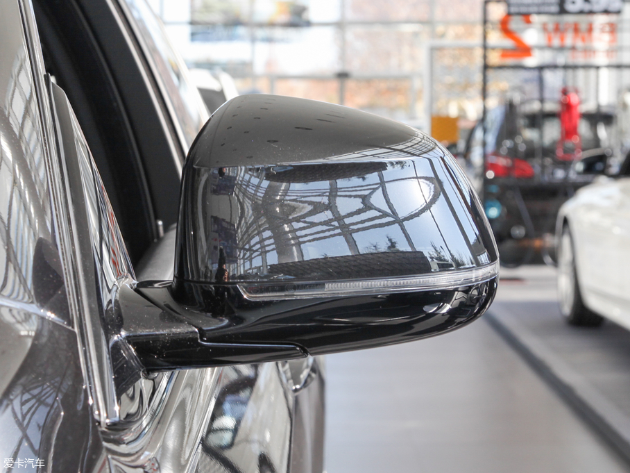 2017RX6 xDrive28i