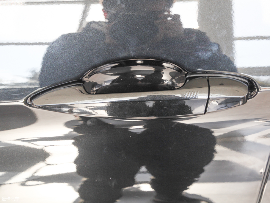 2017RX6 xDrive28i