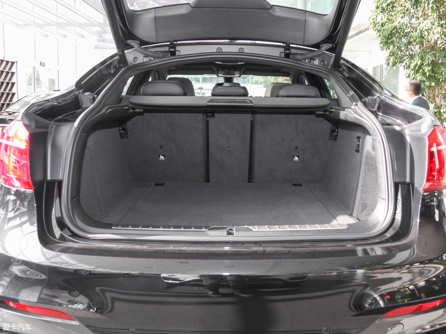 2017RX6 xDrive28i